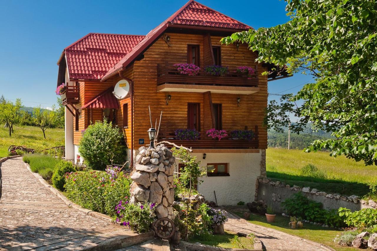 Pension Mrzlin Grad Korenica Exterior foto